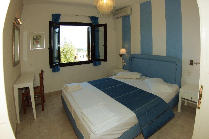 Perla Hotel Agia Pelagia  Exterior foto