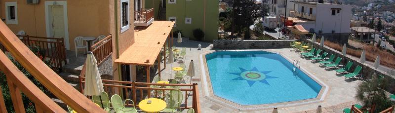 Perla Hotel Agia Pelagia  Exterior foto